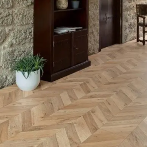 Ламінат Kaindl K4378RH Heanor 1383x244x8мм ялинка (УЦІНКА)